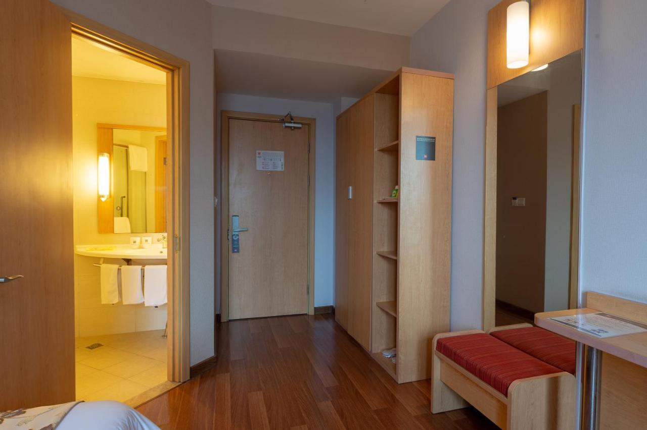 Ibis Hangzhou Huanglong Sports Center Hotel מראה חיצוני תמונה